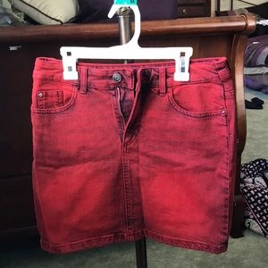 H&M red dark wash denim skirt